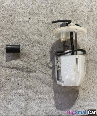 Насос топливный Митсубиси Лансер Mitsubishi Lancer - купить Елшанке