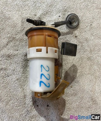 Насос топливный Toyota Vitz 10 - купить Елшанке