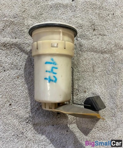 Насос топливный Toyota Ipsum 20 - купить Елшанке