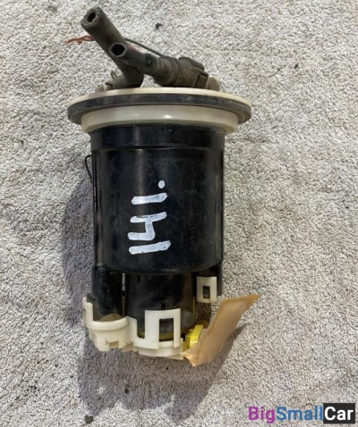 Насос топливный Mitsubishi Lancer 4G-18 - купить Елшанке