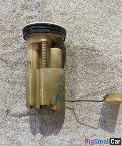 Насос топливный Nissan note 1.5 - купить Елшанке