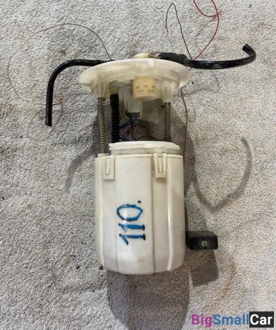 Насос топливный Toyota Prius 20 - купить Елшанке