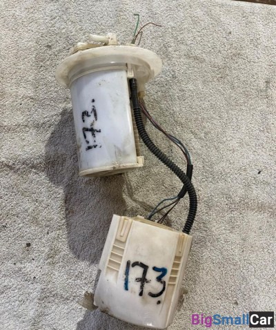 Насос топливный Toyota auris - купить Елшанке