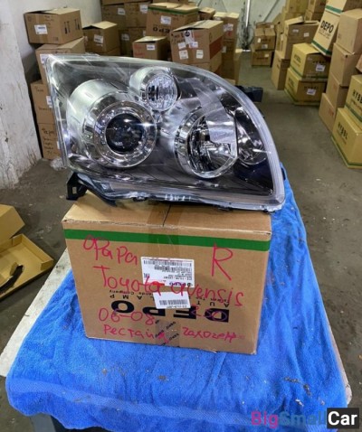 Фара правая Тойота авенсисtoyota Avensis - купить Елшанке