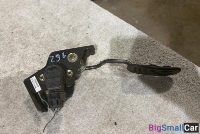 Педаль газа Toyota Camry 30 - купить Елшанке