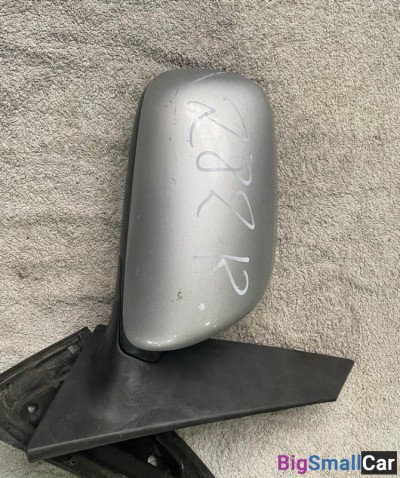 Зеркало правое Toyota Prius (20) - купить Елшанке