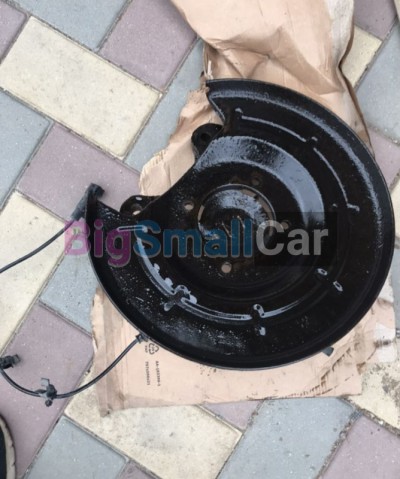 Задняя левая цапфа Opel Astra j gtc 1.4