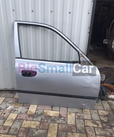 Передняя правая дверь Hyundai Accent
