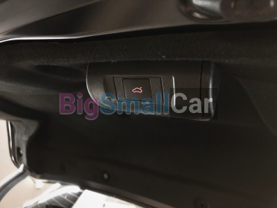 Автоматический доводчик багажника на Volkswagen New Beetle - купить Елшанке